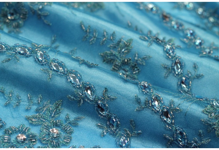 Tissu Tulle Perlé Turquoise -Coupon de 3m40