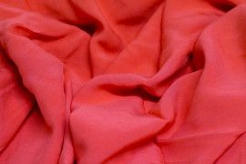 Tissu Voile Uni 100% Viscose Rouge Coupon de 3 metres