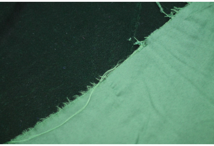 Tissu Velours Velvet Uni Vert foncé -Au Mètre