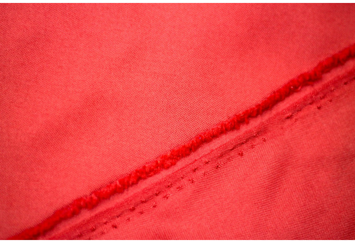 Tissu Toile Impermeable Legere Rouge -Au Metre