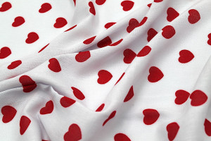 Tissu Viscose Imprimée Blanc Cœur Rouge -Au Mètre 2