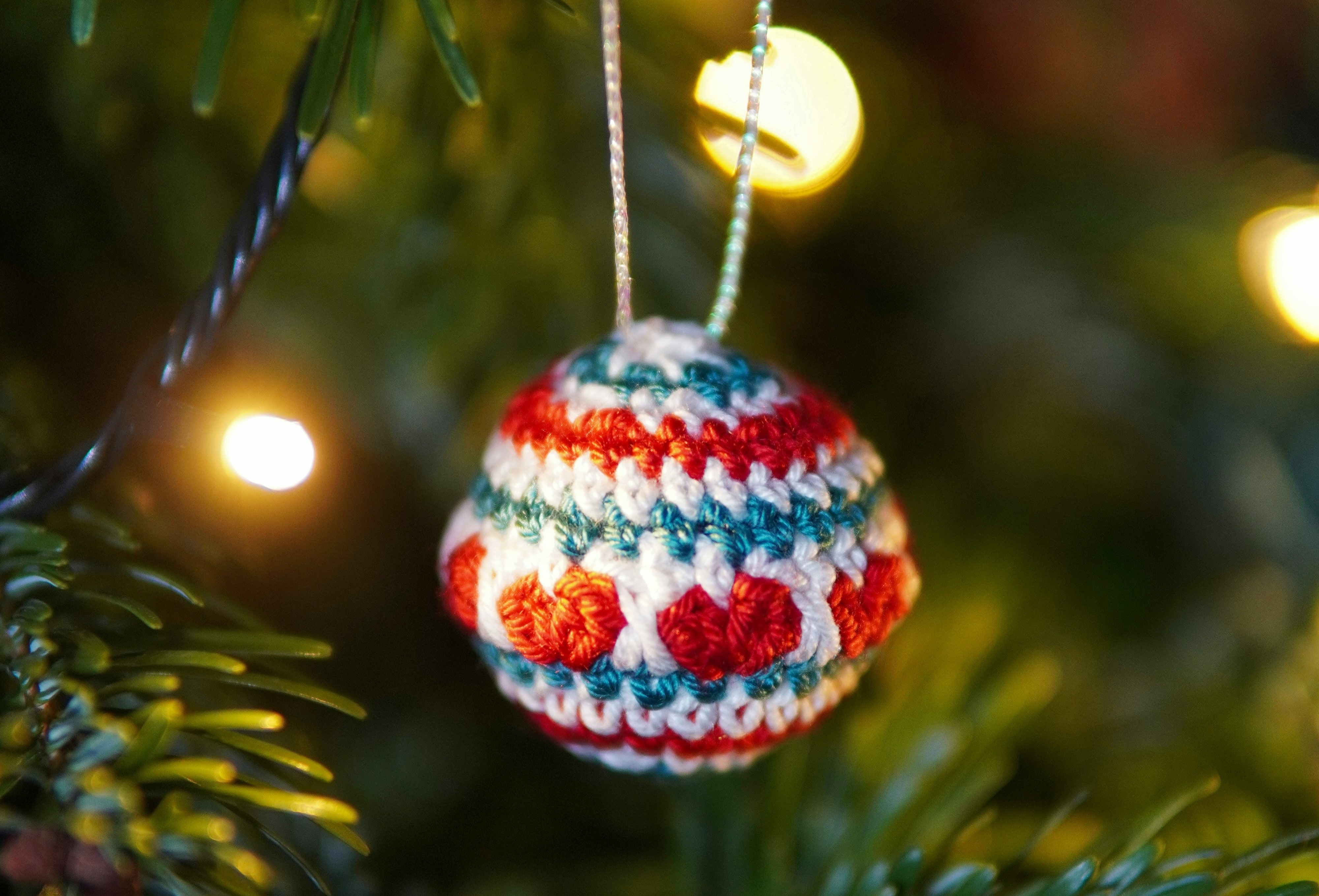 5 idées de décoration de Noël en tissu pour une ambiance de fête magique
